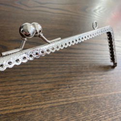 By Aynur Kos Gümüş Cüzdan Klipsi Metal Burs 30 cm