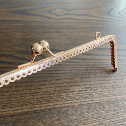 By Aynur Kos Gold Cüzdan Klipsi Metal Burs 30 cm