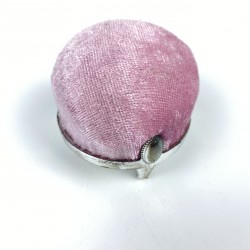 By Aynur Kos İğnedenlik