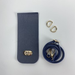 By Aynur Kos Suni Deri Çanta Kiti Lacivert